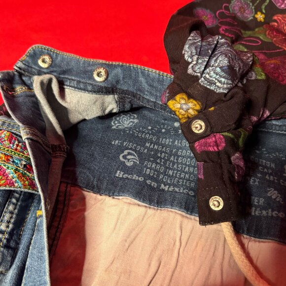 Mexican Embroidered Denim Jacket with Convertible Hood Bag – Modular & Unique - Picture 7 of 12